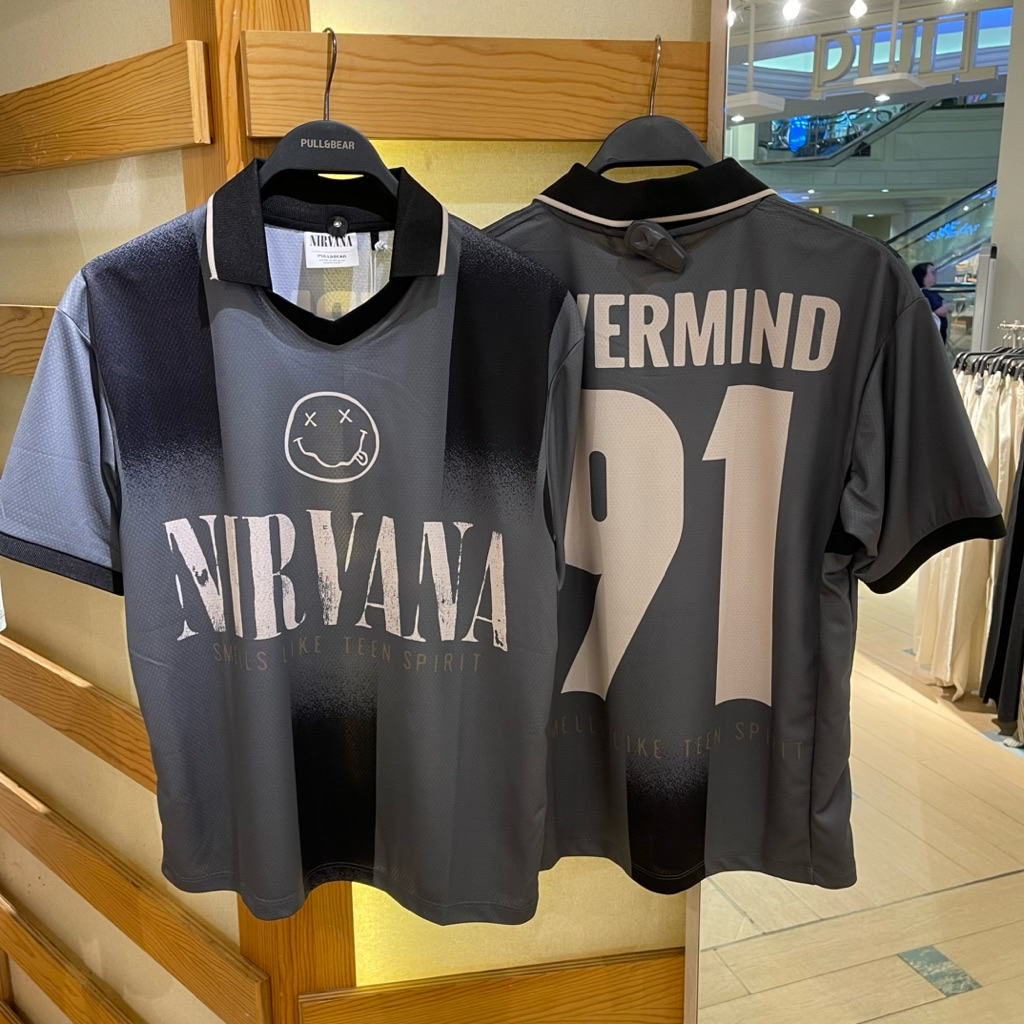 T-shirt Jersey NIRVANA PULL&BEAR MEN Jastip (jasa titip)