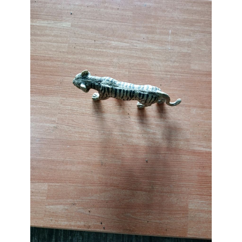 mainan anak macan kumbang second