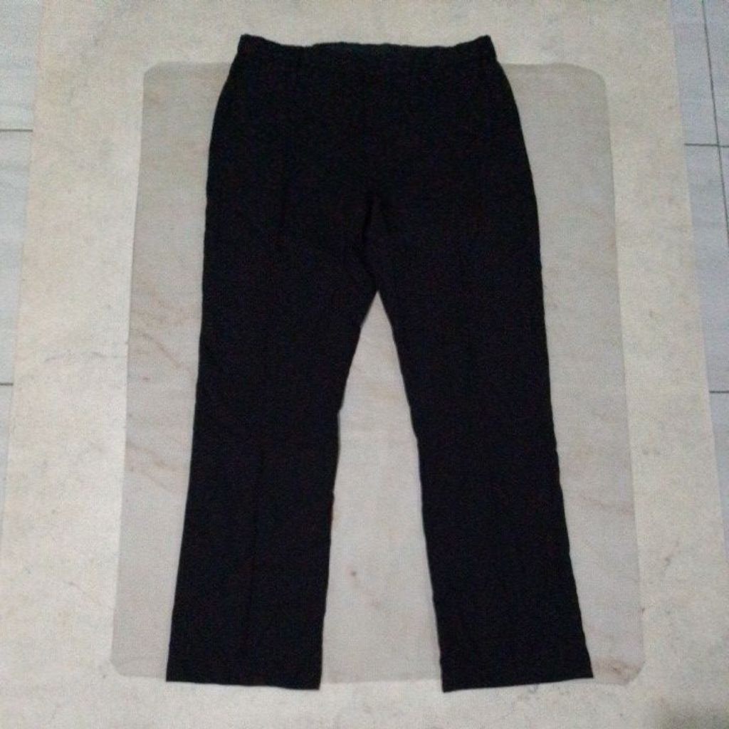 Celana Formal Green Label Relaxing Black