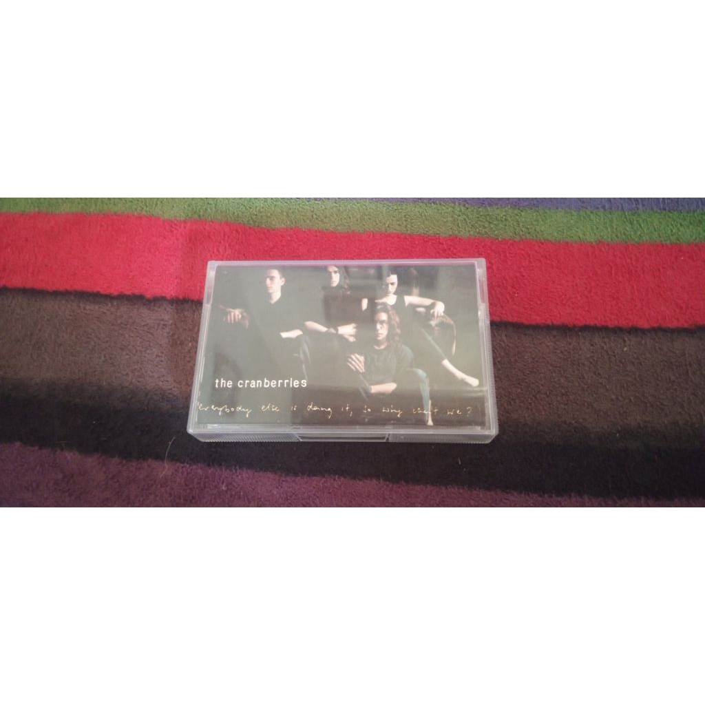 kaset pita The Cranberries album every body else is doing it