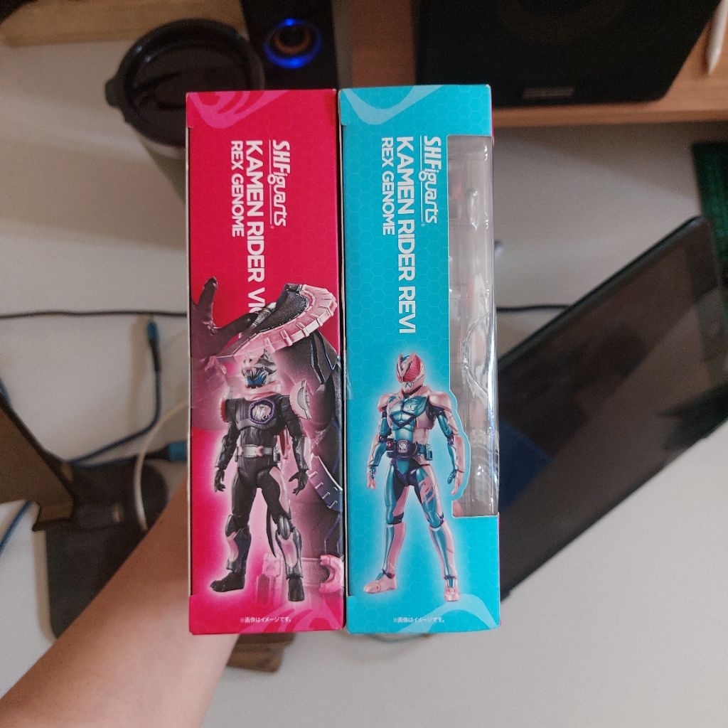 SHF KAMEN RIDER REVI & VICE REX GENOME