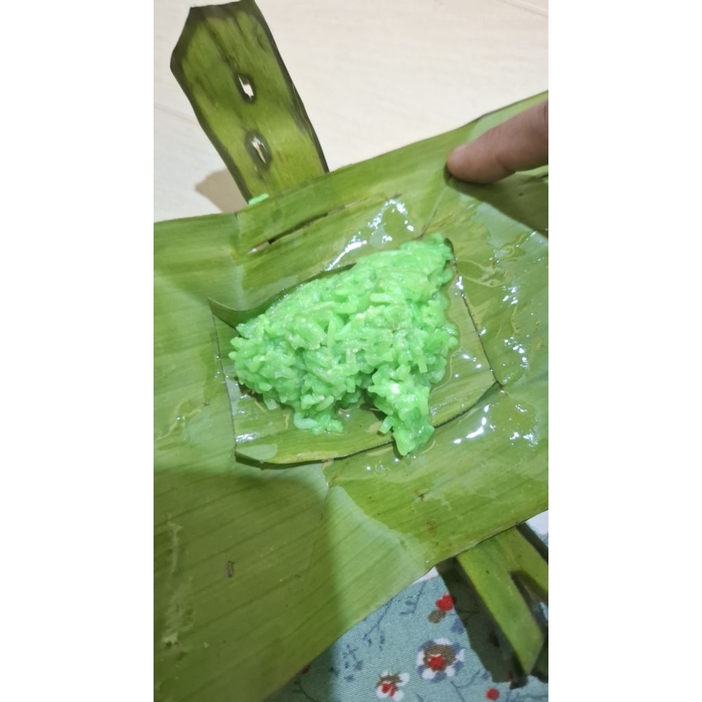 TAPE KETAN HIJAU BUNGKUS DAUN PISANG [20bgks]
