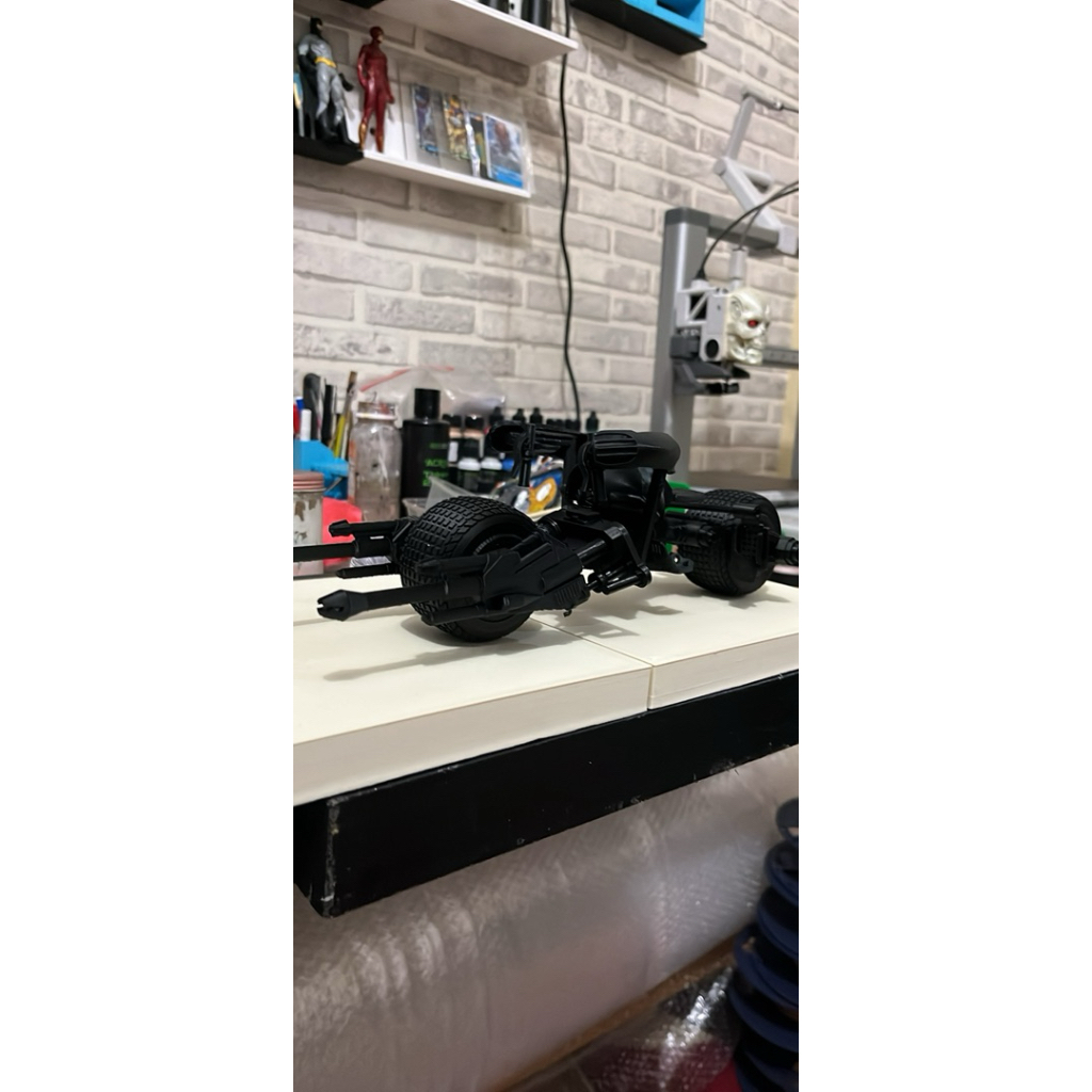 batman batpod skala 1;12