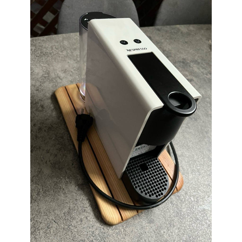 Nespresso Essenza Mini (Preloved)/Mesin Kopi Nespresso