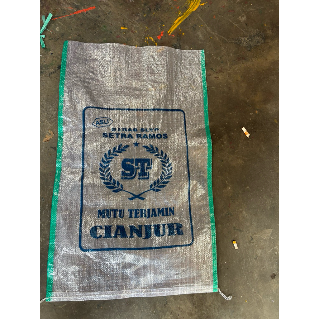 karung beras 25kg cap ST cianjur