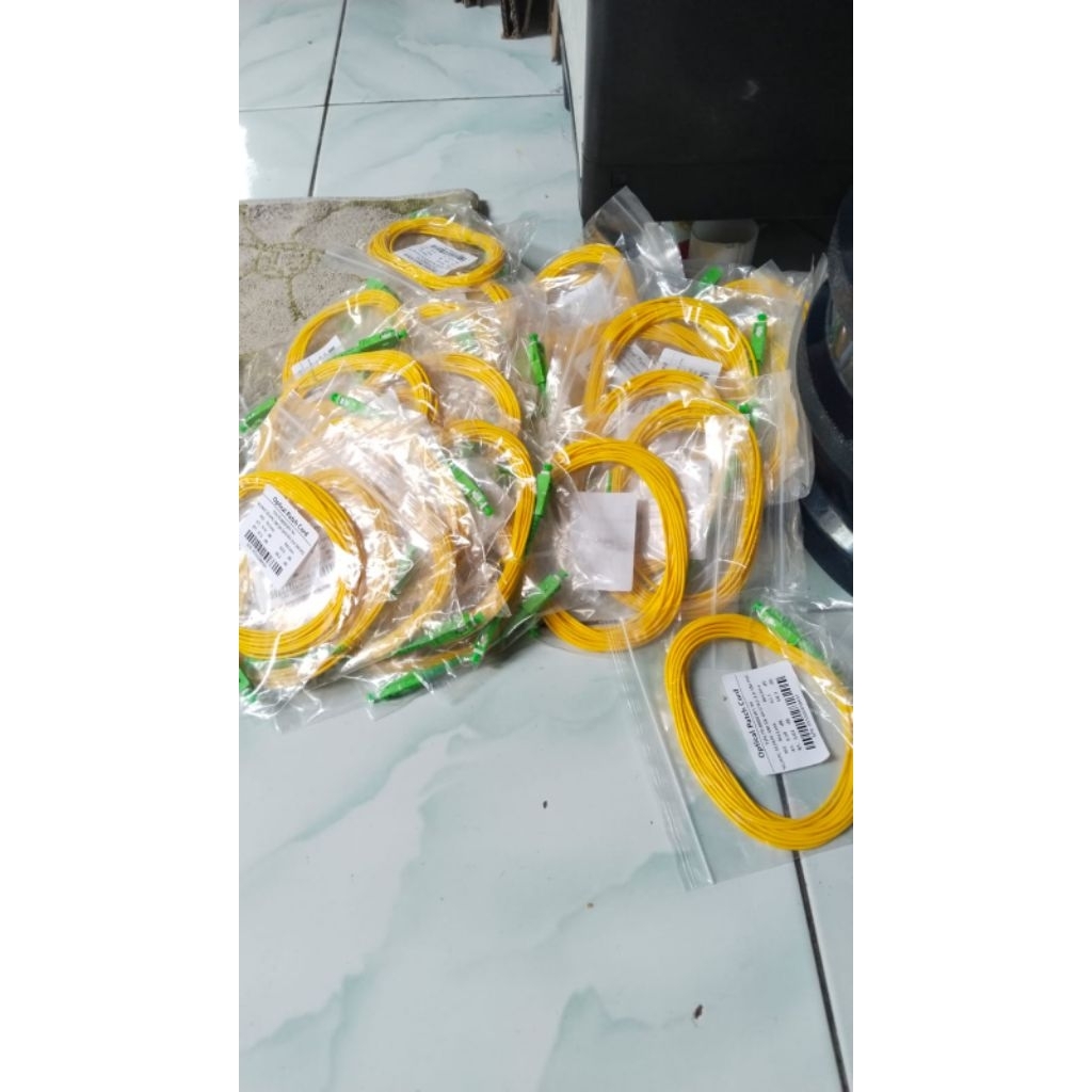 kabel kuning pathcore