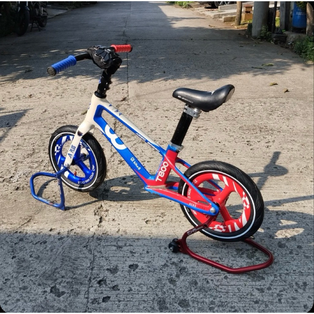 Preloved BIKE8 T800 AERO CARBON PLUS Balance Bike Push Bike - Sepeda Anak