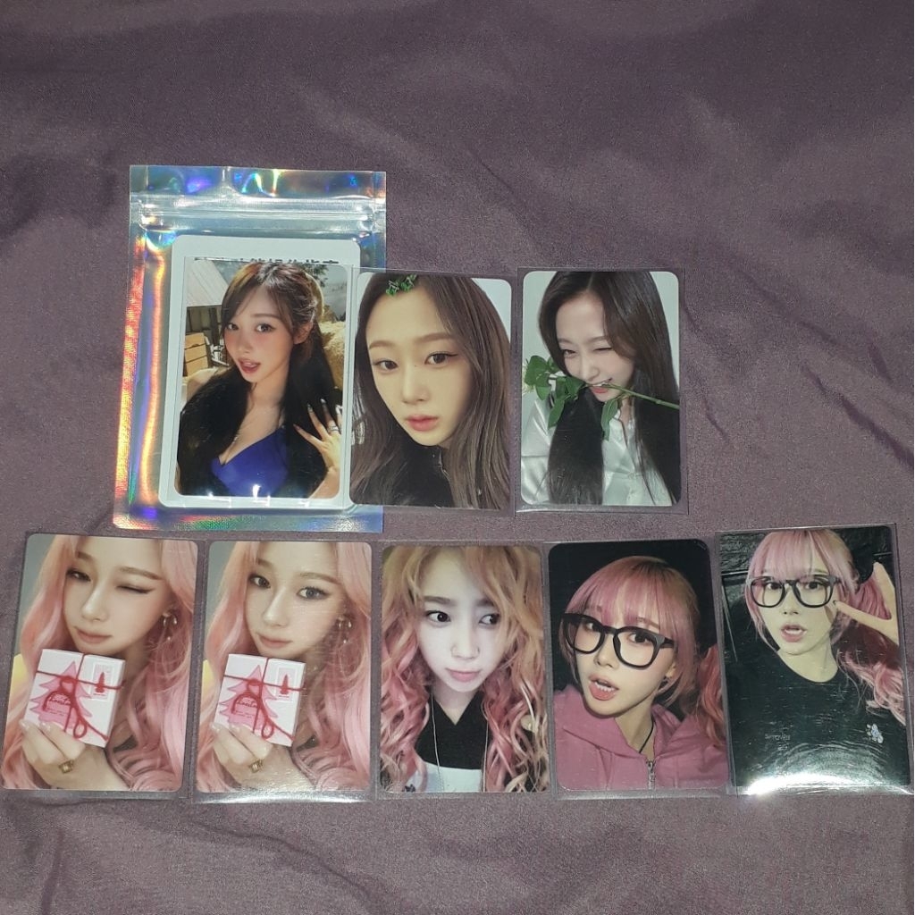Official PC Photocard All About Aespa Giselle Red Dress Bella Magazine Wink Pink Christmas 2nd Anniv