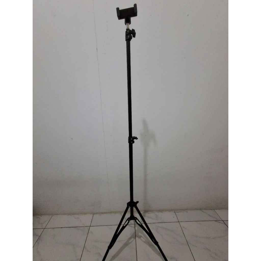 Preloved tripod mixio