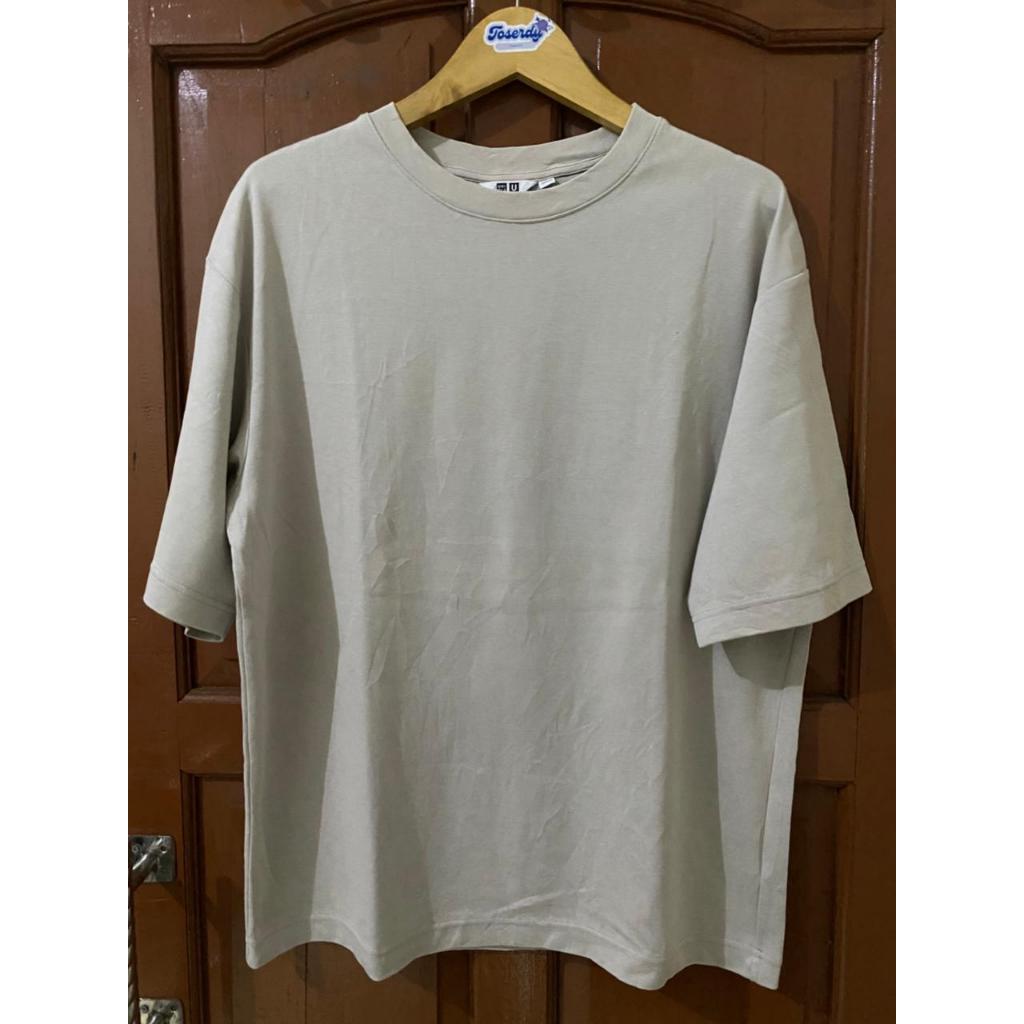 Kaos Uniqlo U Airism Abu