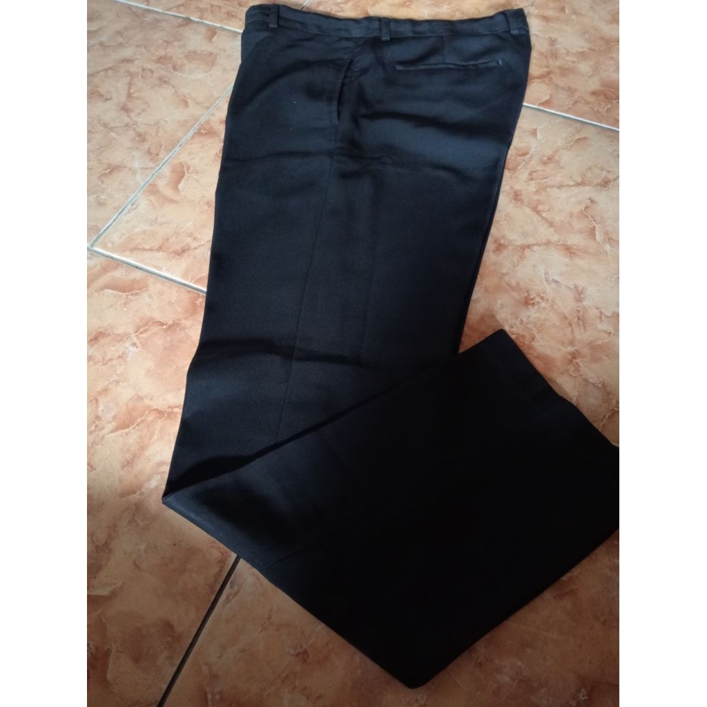 Celana kerja pria saint john & lawell