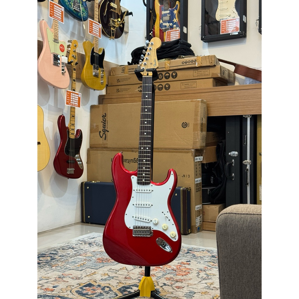 Gitar Fender Stratocaster Standard made in Japan