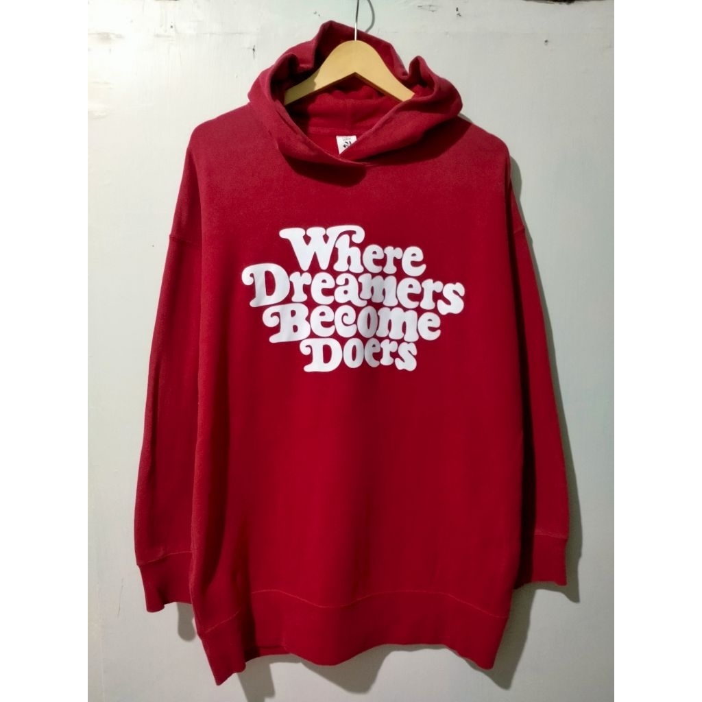 Uniqlo x Verdy Pernah Dipakai Hoodie