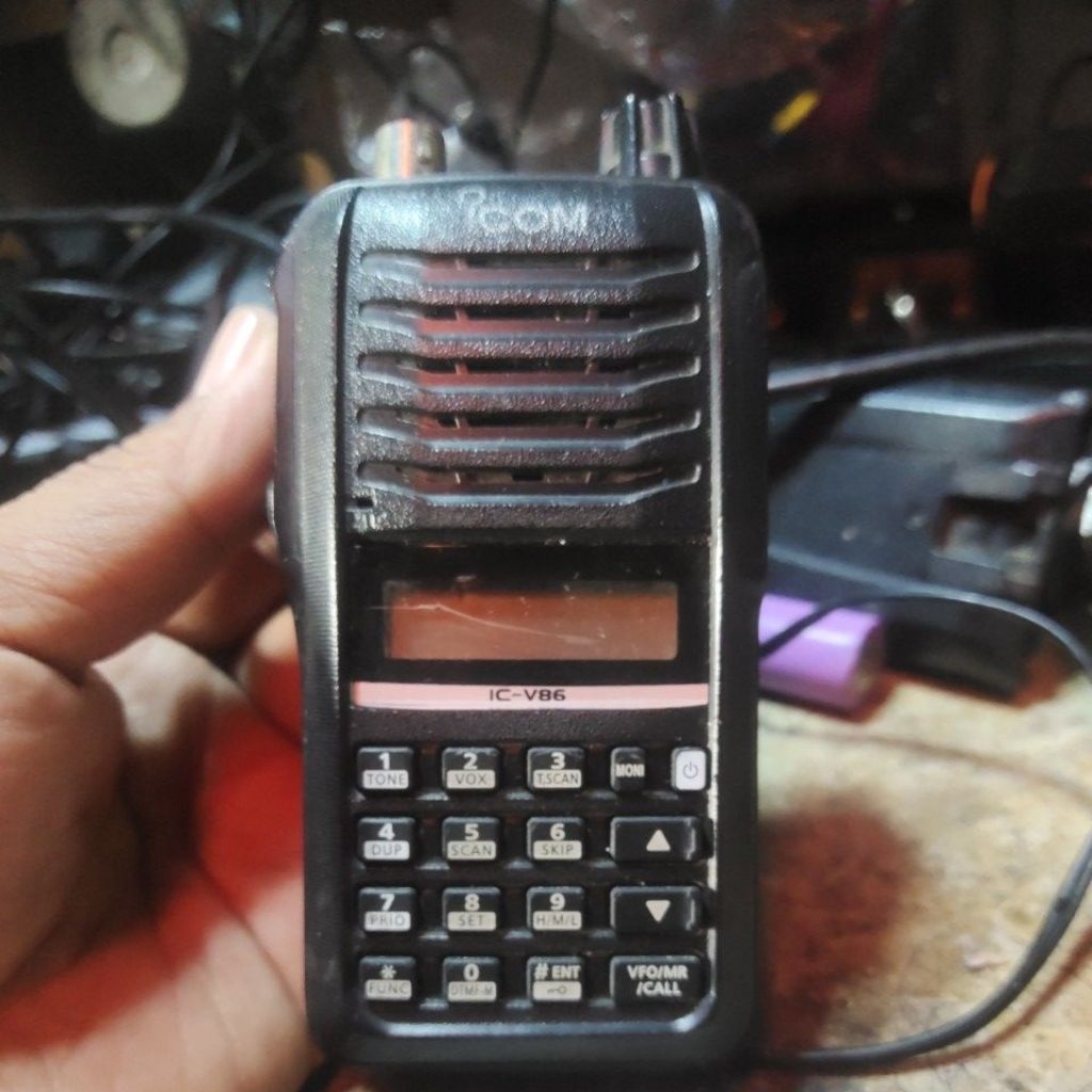 ICOM IC V86 VHF FM TRANSCEIVER ICOM IC-V86