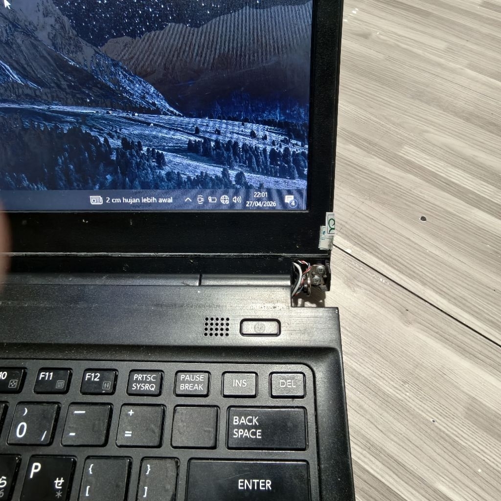 Laptop Murah Ram 8/SSD 256 Toshiba Dynabook