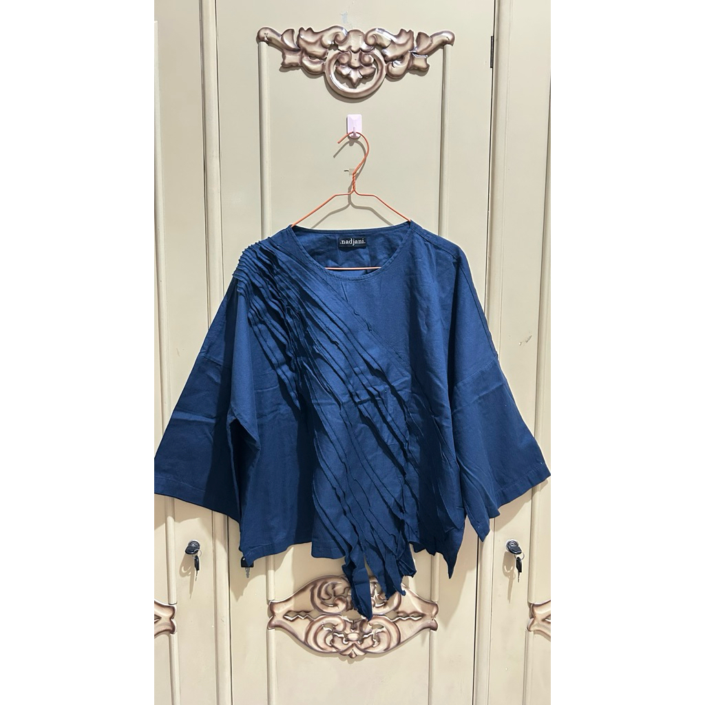 Preloved blouse nadjani warna navy all size