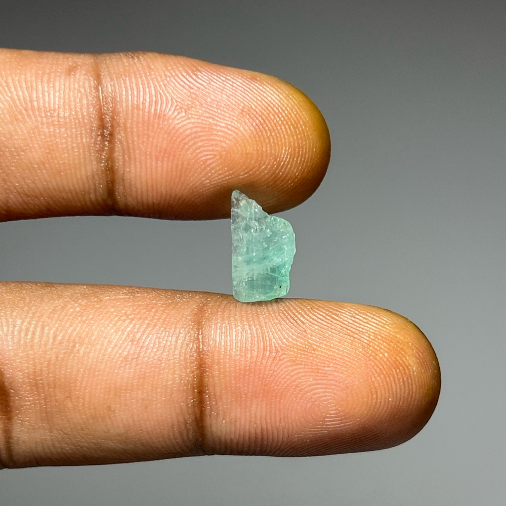Batu bongkahan zamrud colombia natural emerald rough Batu Bahan jamrud nigeria buat koleksi buat lio