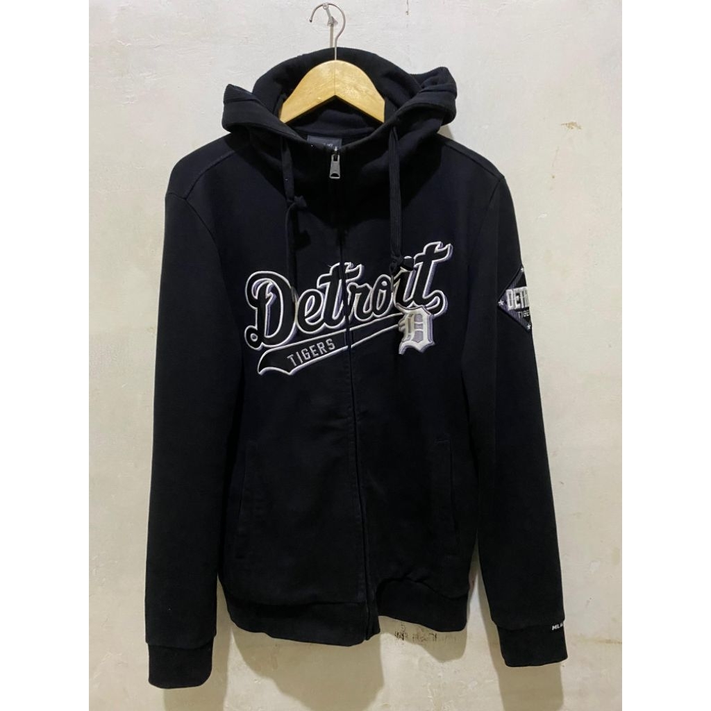 Preloved Hoodie Zipper MLB