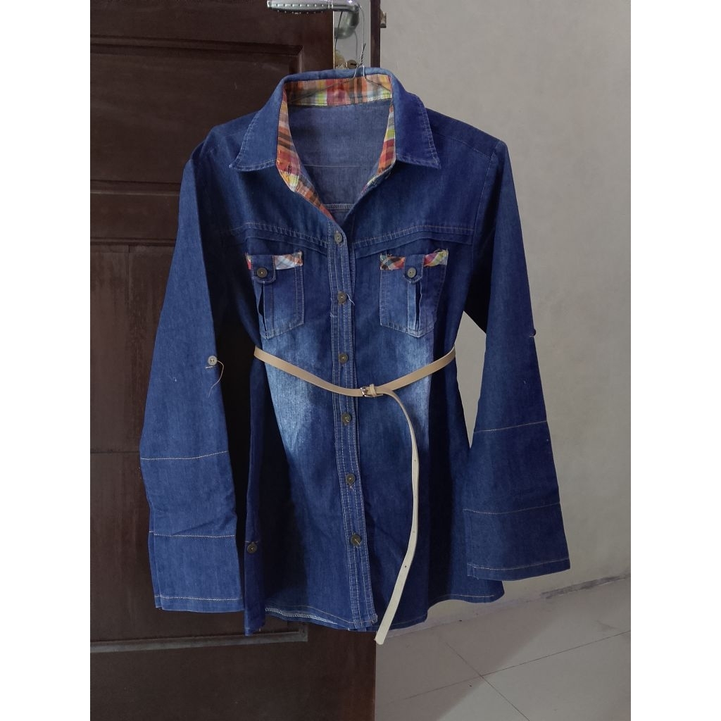 kemeja Levis wanita