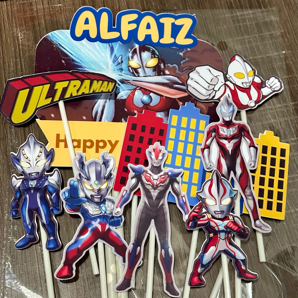 Cake topper Ultraman