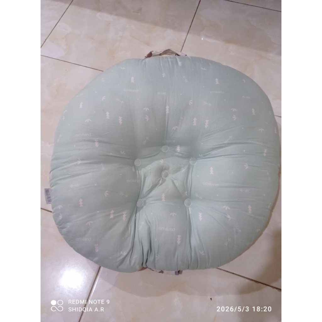 PL sofa bantal bayi merek omiland
