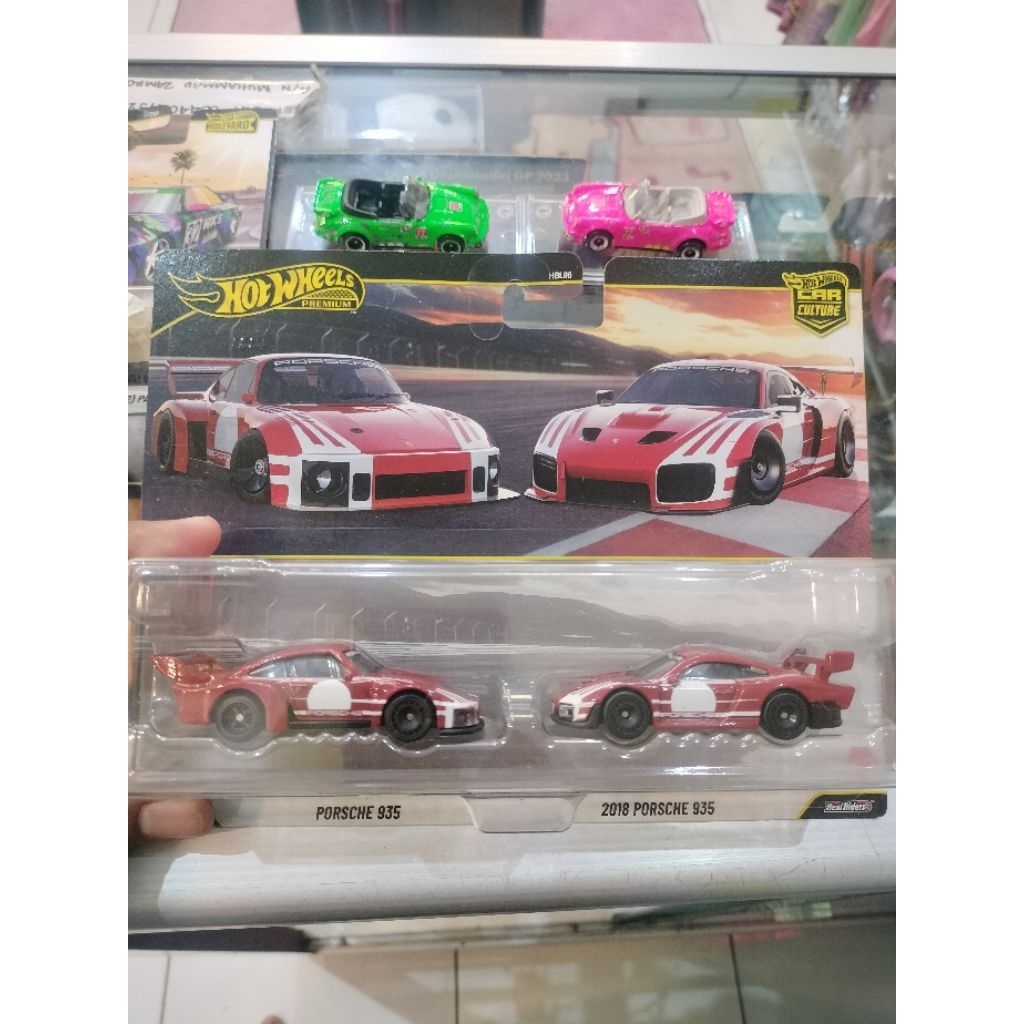 hotwheels premium two pack porche (minus softcorner sedikit)