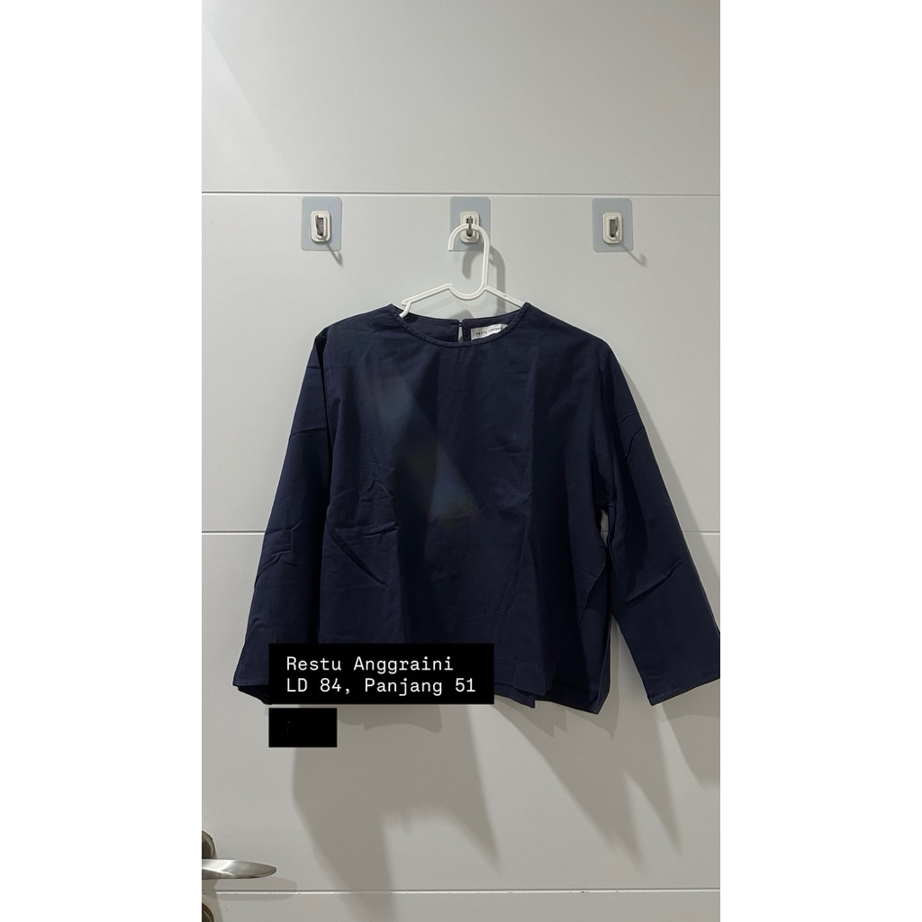 [Preloved] Restu Anggraini Top