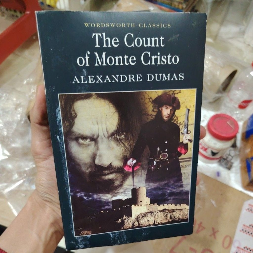 buku The cont of monte cristo - Alexander dumas