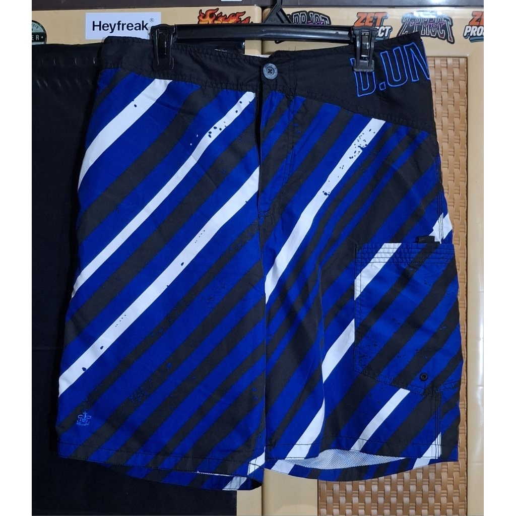 Board Shorts / Celana Surfing Design United - Bekas Second
