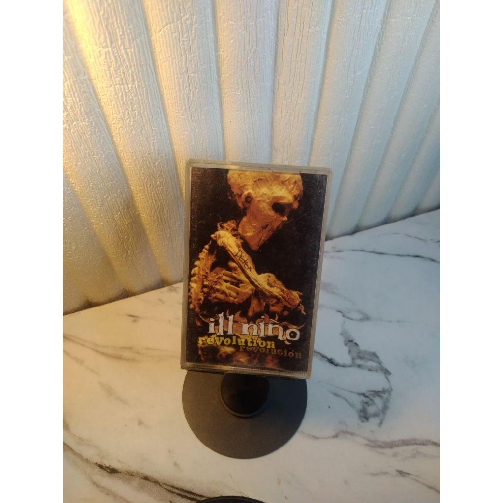 kaset pita ILL NINO - Revolution