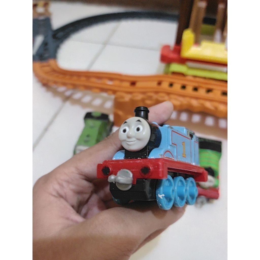Thomas and Friends: Thomas Adventures Preloved