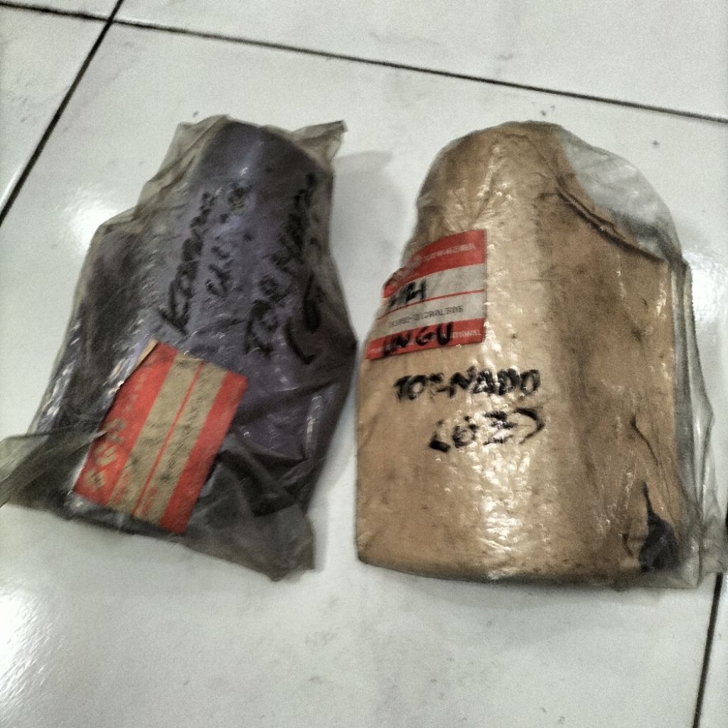 KUPINGAN SPAKBOR DEPAN UNGU TORNADO ORIGINAL SUZUKI SGP