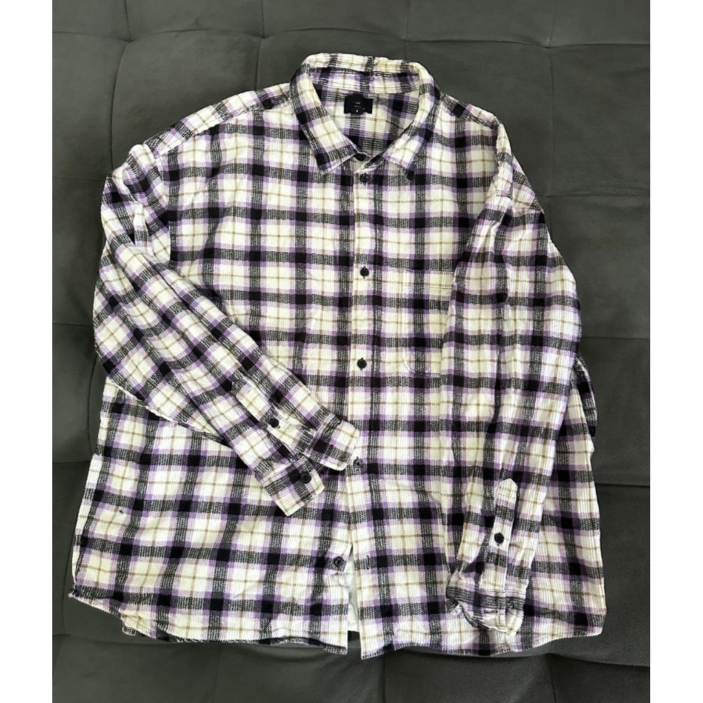 Kemeja Flanel Pria H&M White Purple Oversized Phillipines (preloved)