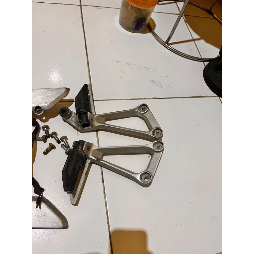 Step Belakang Original Copotan CBR250/K45A cocok untuk GL MP Tiger CB