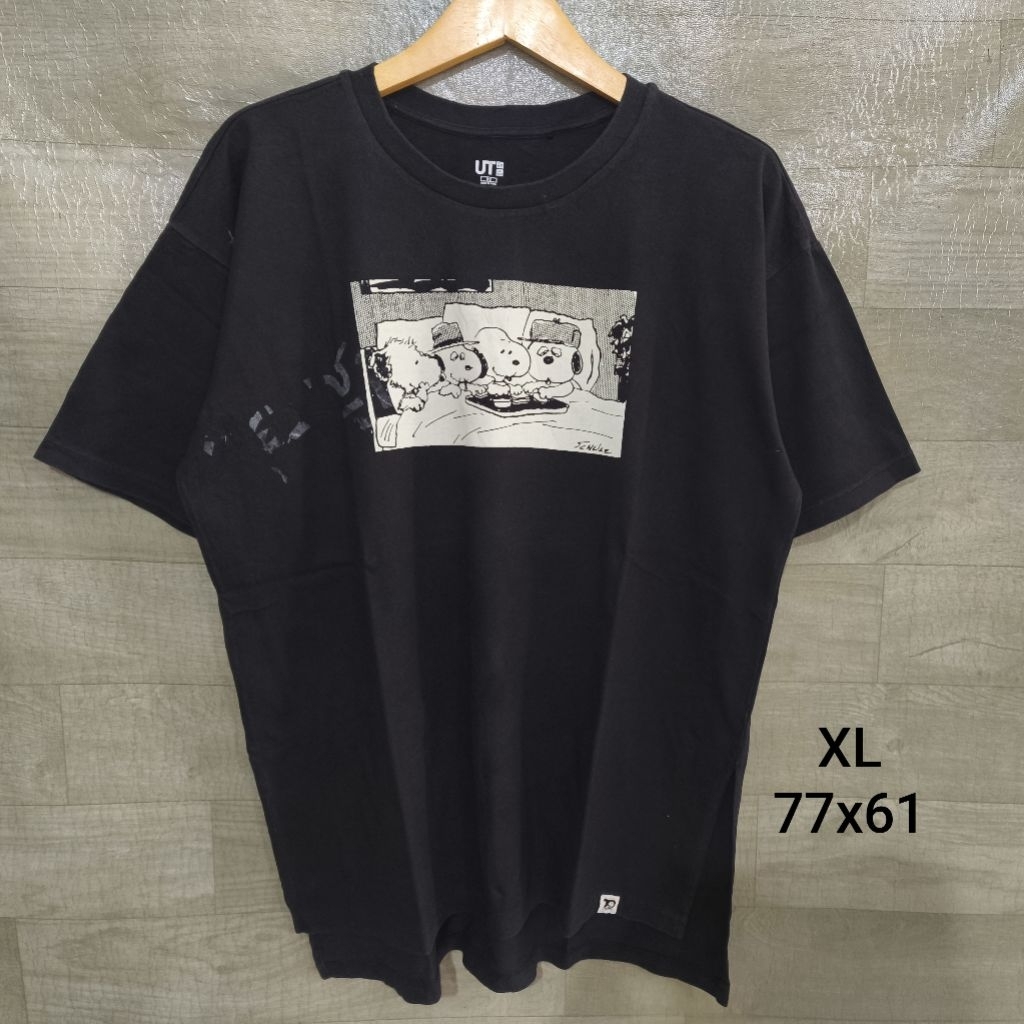 Kaos T-Shirt UT Peanuts Oversize Belah Samping