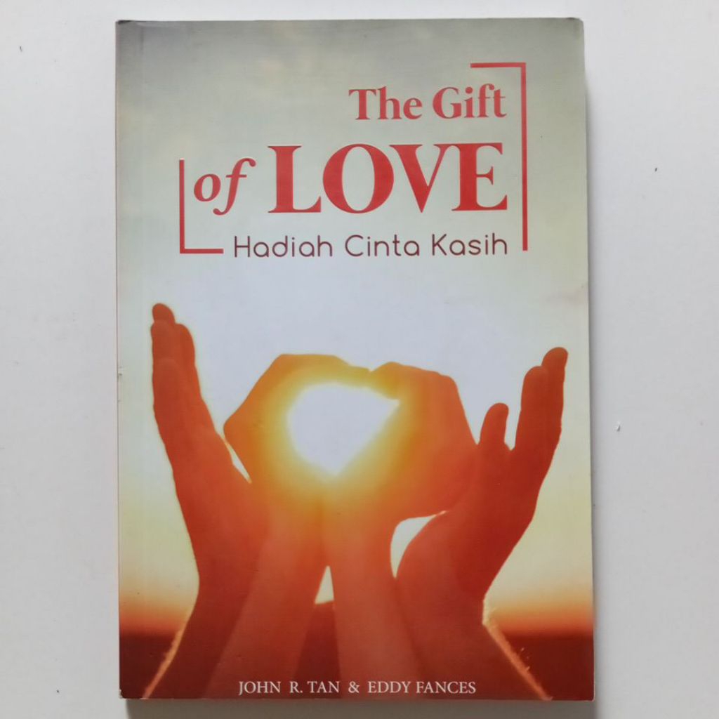 Buku Agama Kristen " The Gift of LOVE " Hadiah Cinta Kasih