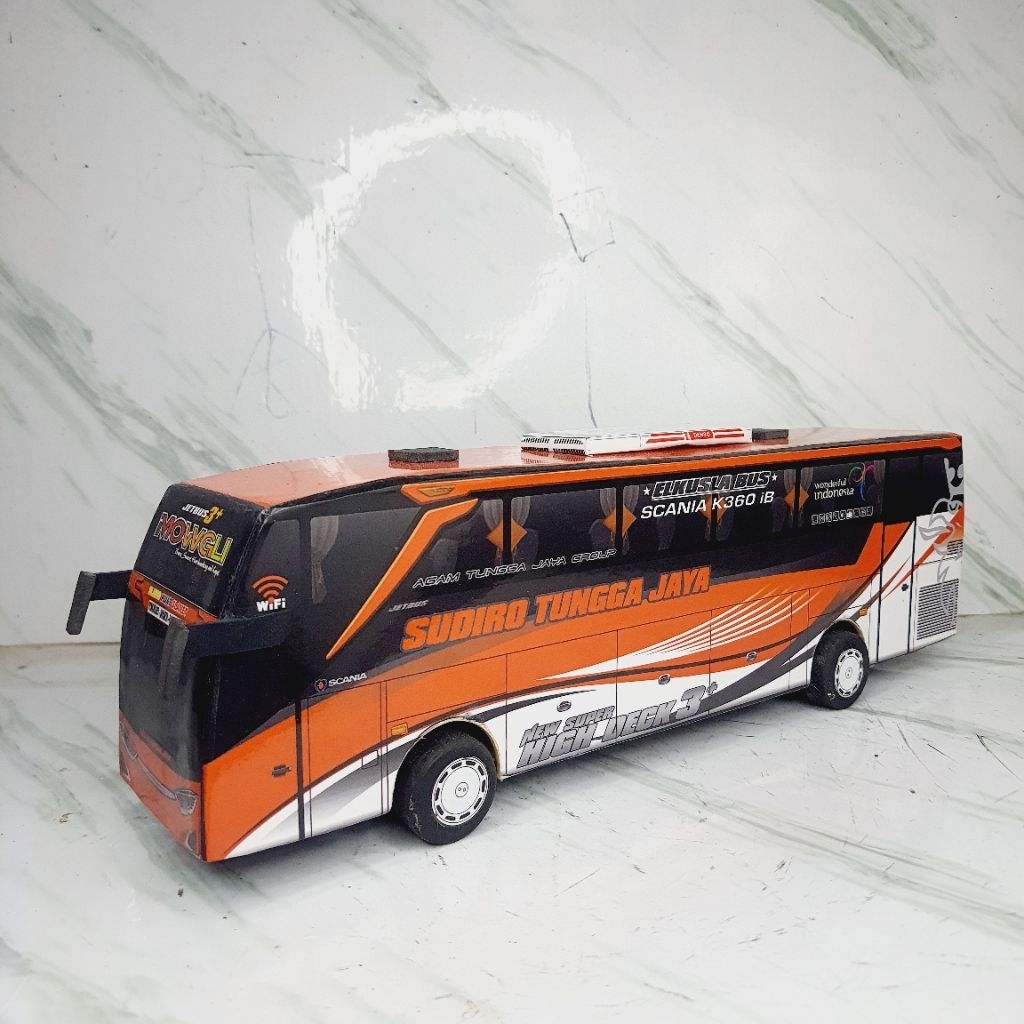Miniatur Bus Sudiro Tungga Jaya Mowgli