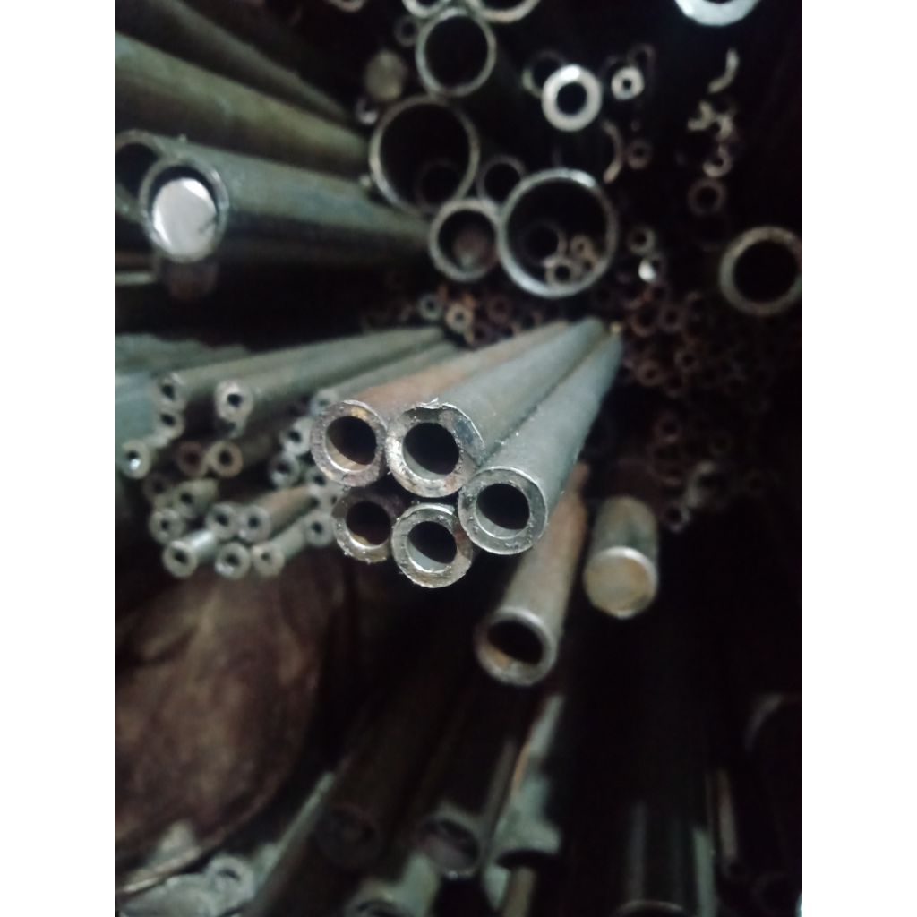 Pipa Besi Seamles OD 10mm id 6mm tebal 2mm