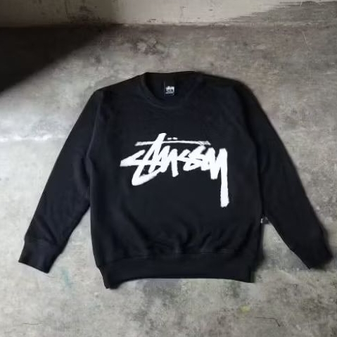 CREWNECK STUSSY