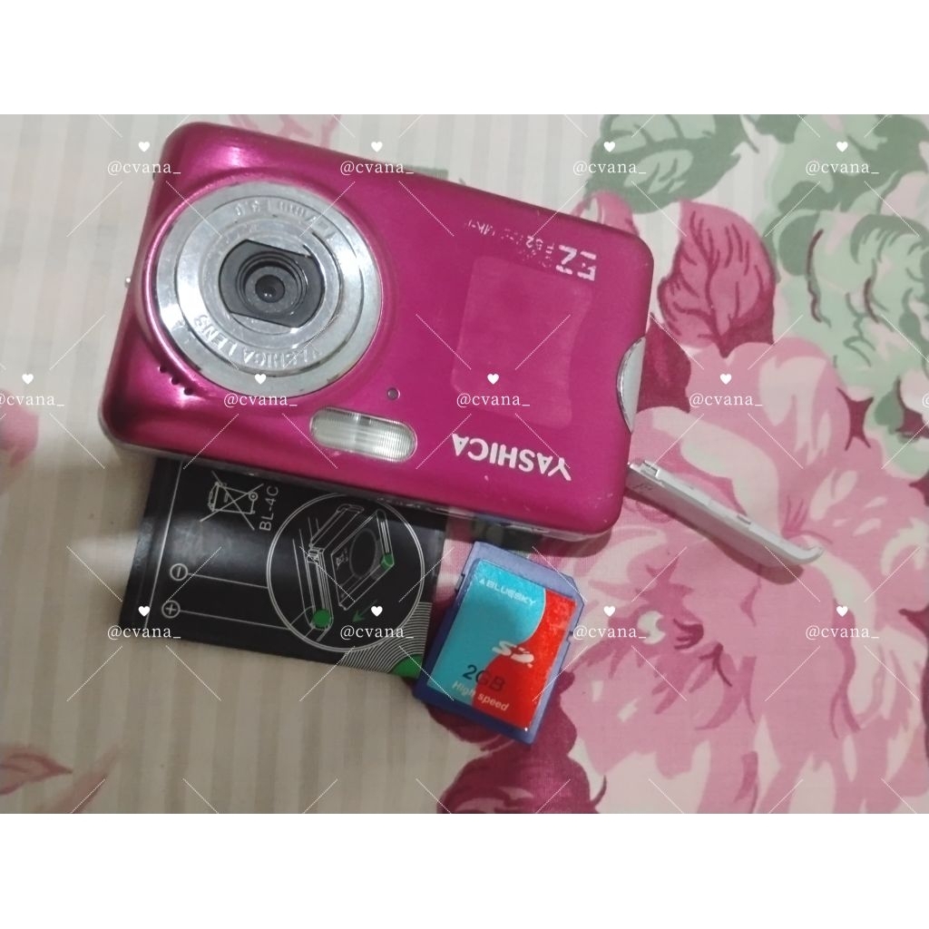 DIGICAM YASHICA NYALA CAMERA POCKET PINK