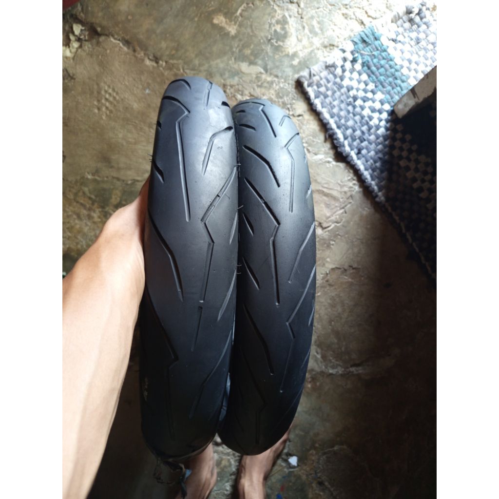 Ban Motor Tubeless Pirelli Diablo Rosso Ring 14 100/80-14
