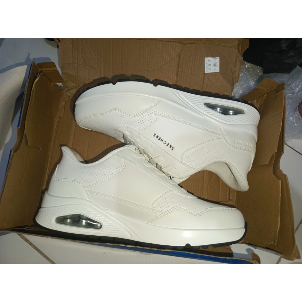 Skechers Uno Slip In