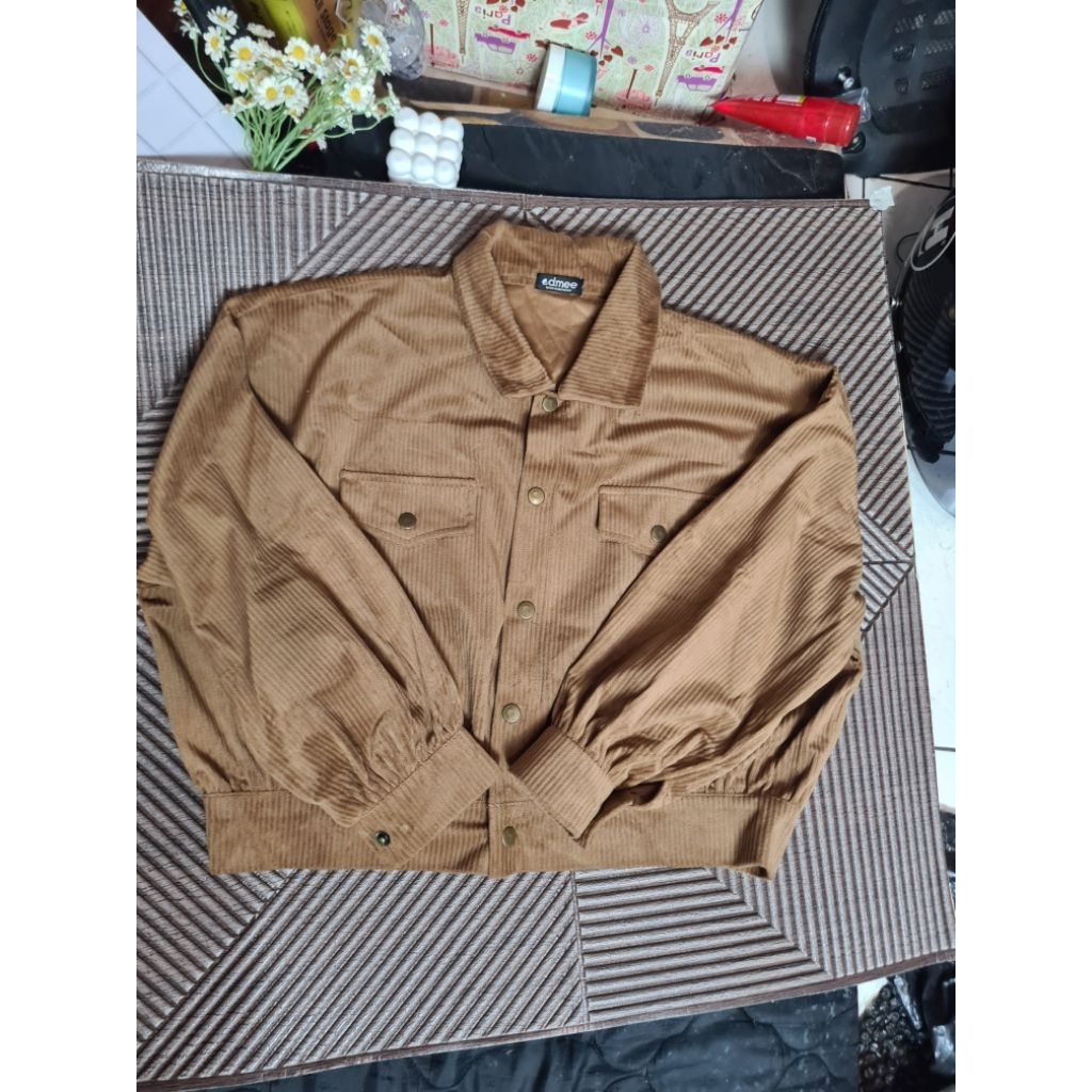 jaket outer corduroy wanita crop