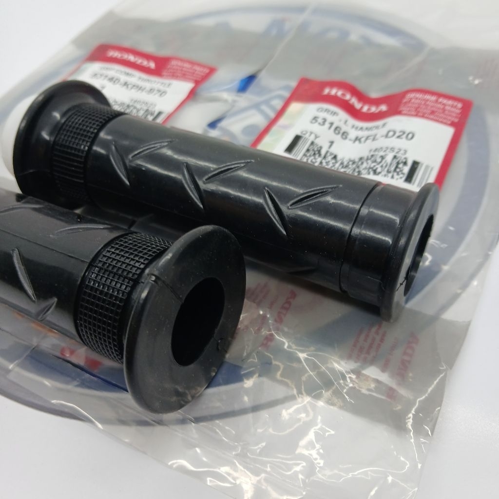 Karet Stang Hand Grip Kanan Kiri 53166-KFL-D20 dan 53140-KPH-970 - Supra X 125, Revo, Kharism,a CBR 