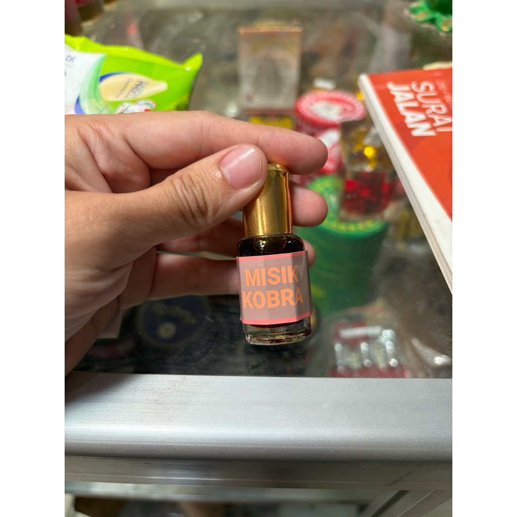 misik kovra merah