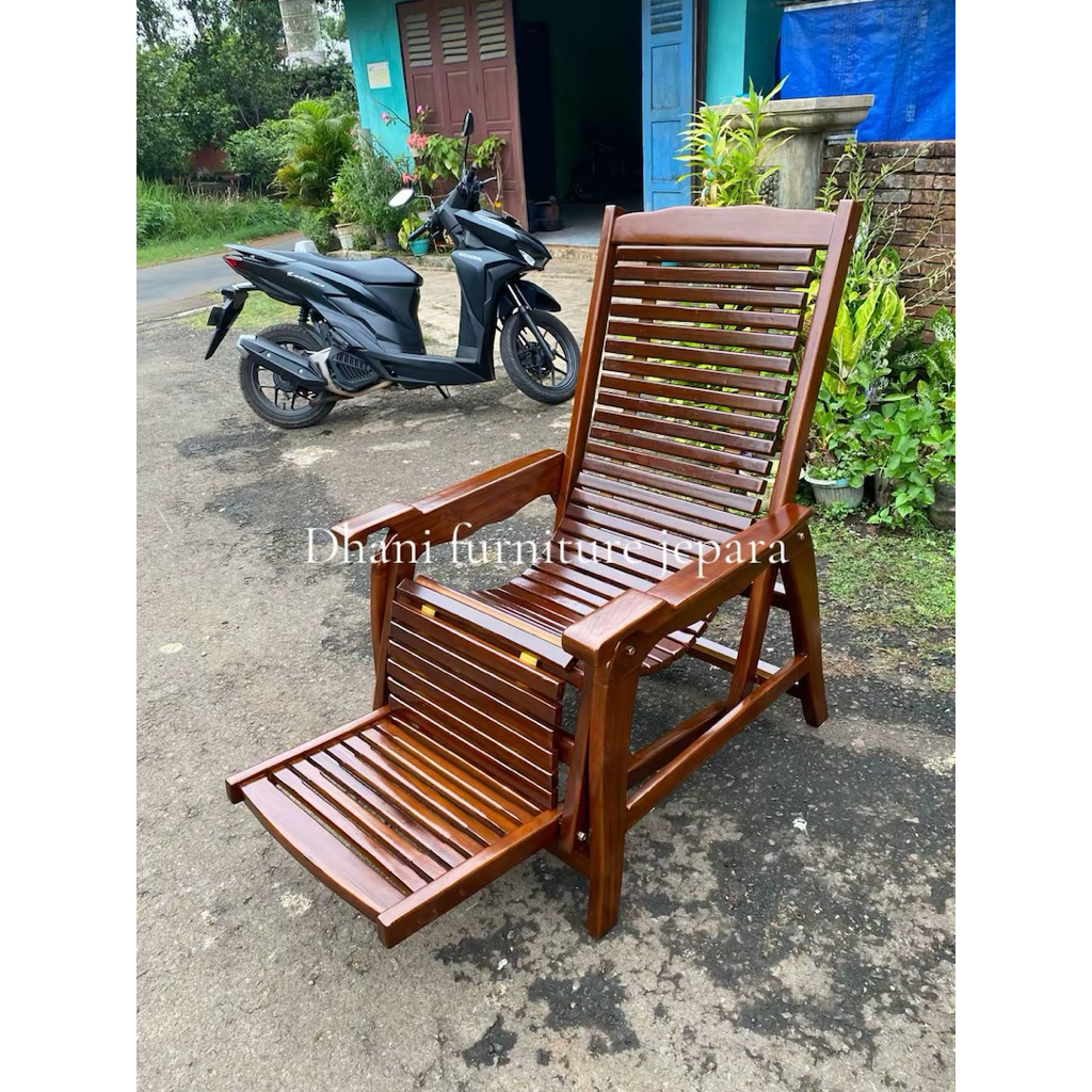 kursi santai lipat kayu jati