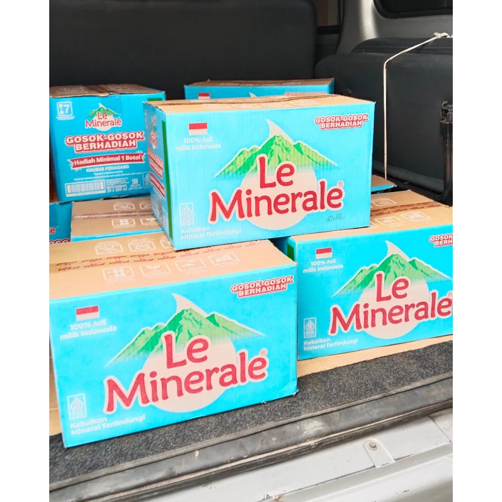 Le Minerale 330 ML Air Mineral Botol Kecil 1 Dus
