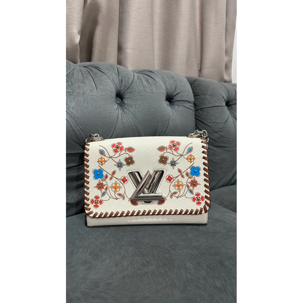 LV Twist epi leather