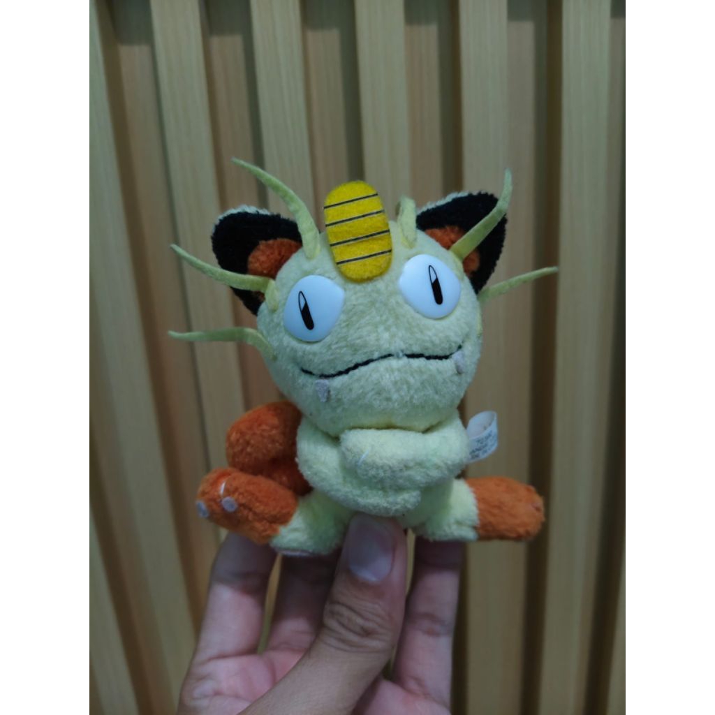 Boneka Pokemon Meowth Bandai Vintage Mata Keras