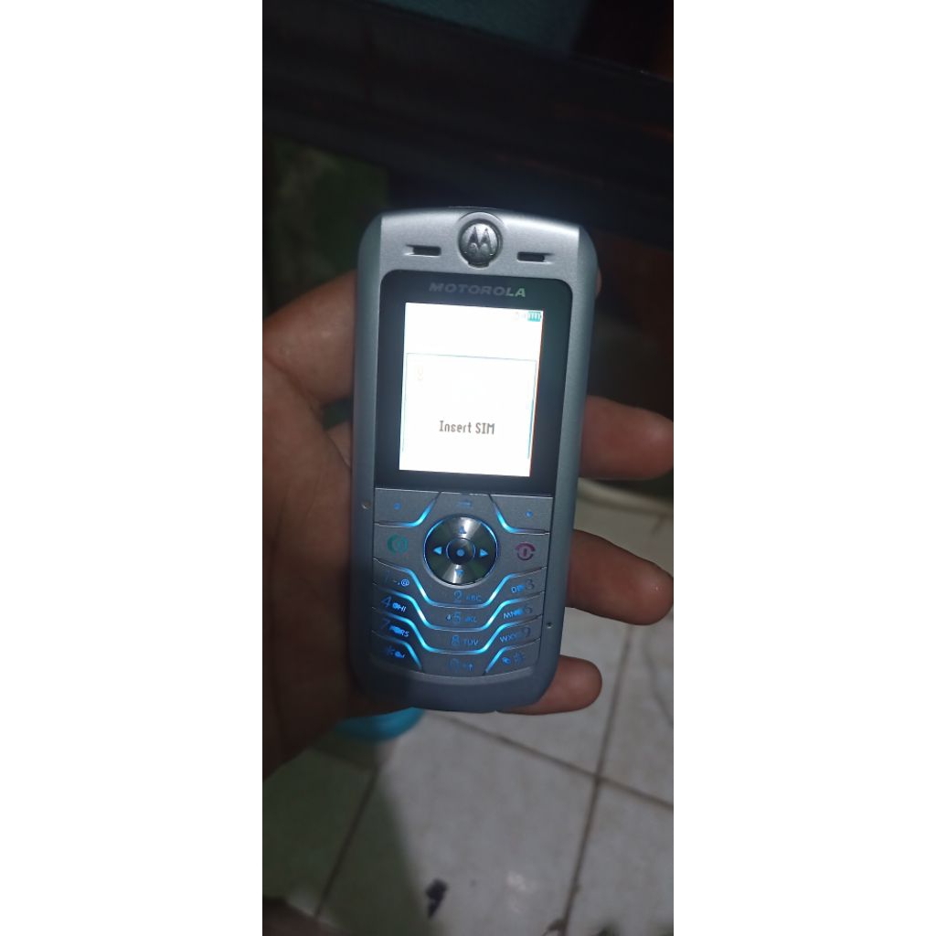Motorola L6